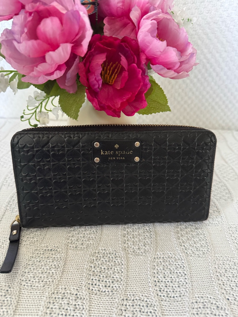 Kate Spade EUC Penn Place embossed Neda leather wallet